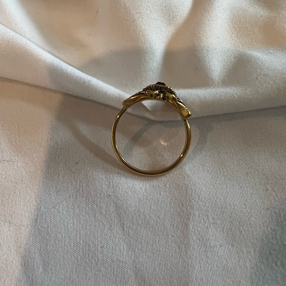 Avon Vintage Treasured Memories Ring - Picture 4 of 7